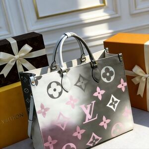 <AUTHENTIC>Louis Vuitton Onthego GM Bag